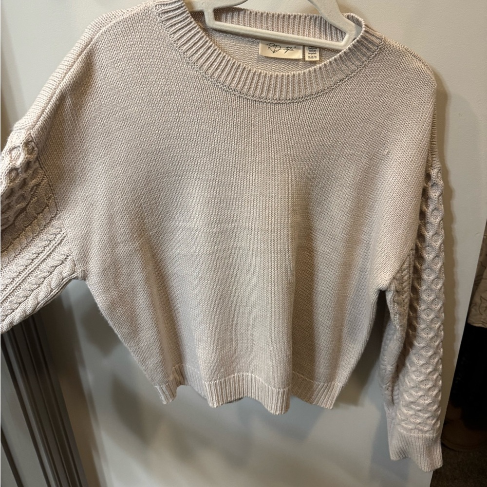 Altar’s State Sweater